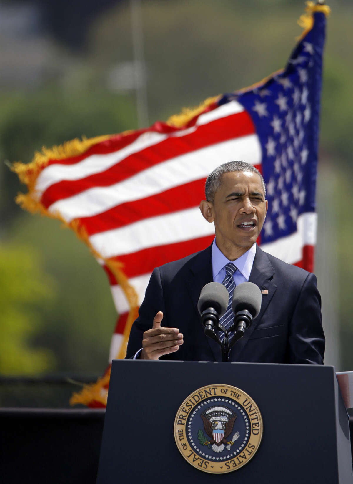 President Barack Obama delivers the commencement address during the United States Coast Guard Academy's 134th Commencement Exercises, Wednesday, May 20, 2015, in New London, Conn. (AP Photo/Stephan Savoia)