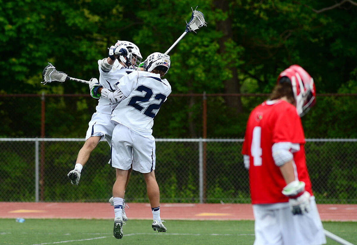 Staples wins its firstever FCIAC lacrosse playoff game