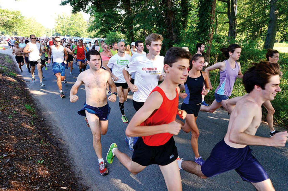Hour photo / Erik Trautmann The field starts out on the Westport Road Runners race no. 3, a 3.8 miler, Saturday at Longshore Park.