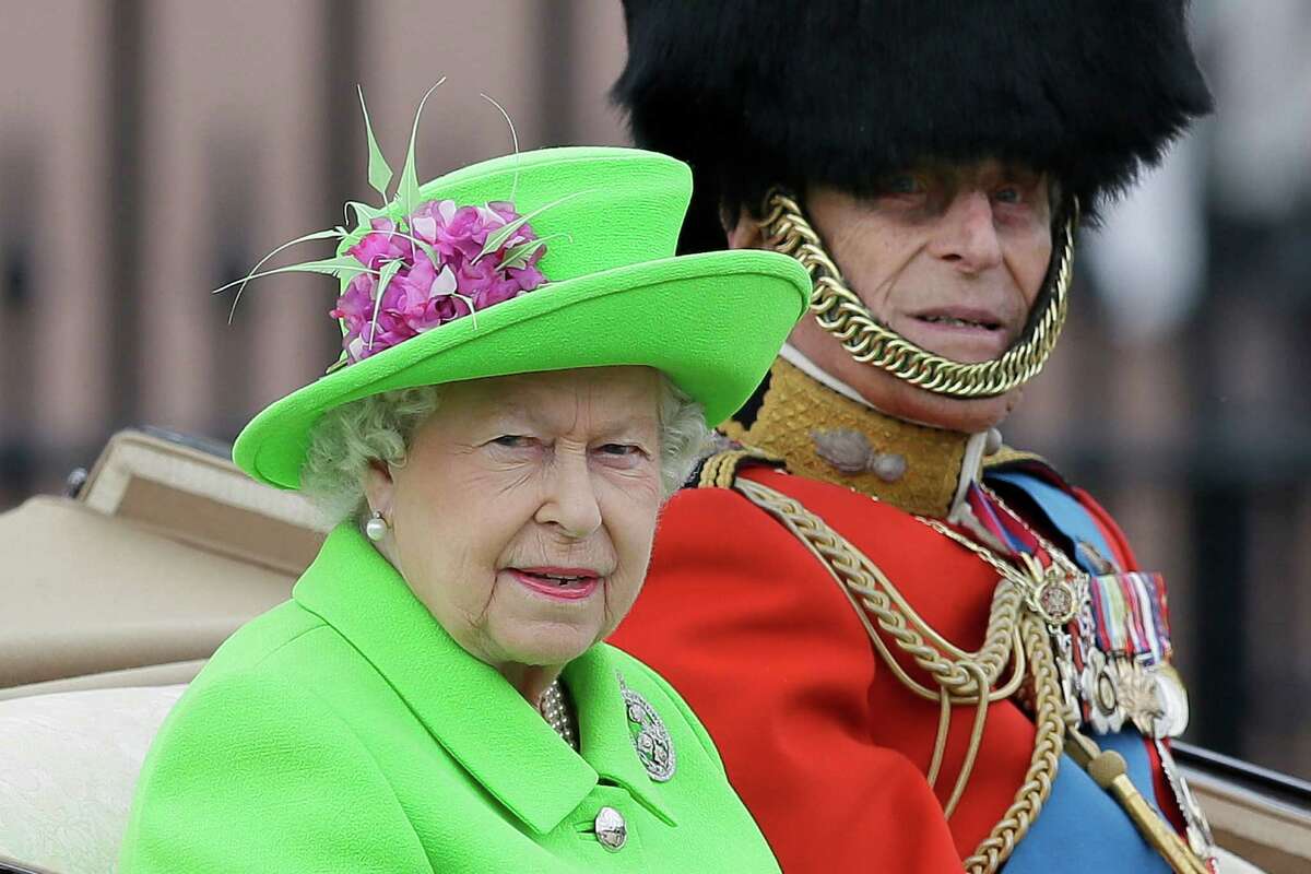 Hey, Prince Harry! Meet England's black Queen Charlotte! 7 facts.