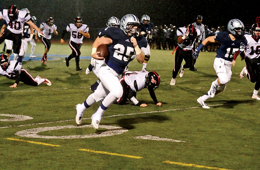 Staples High School Football vs Fairfield Warde