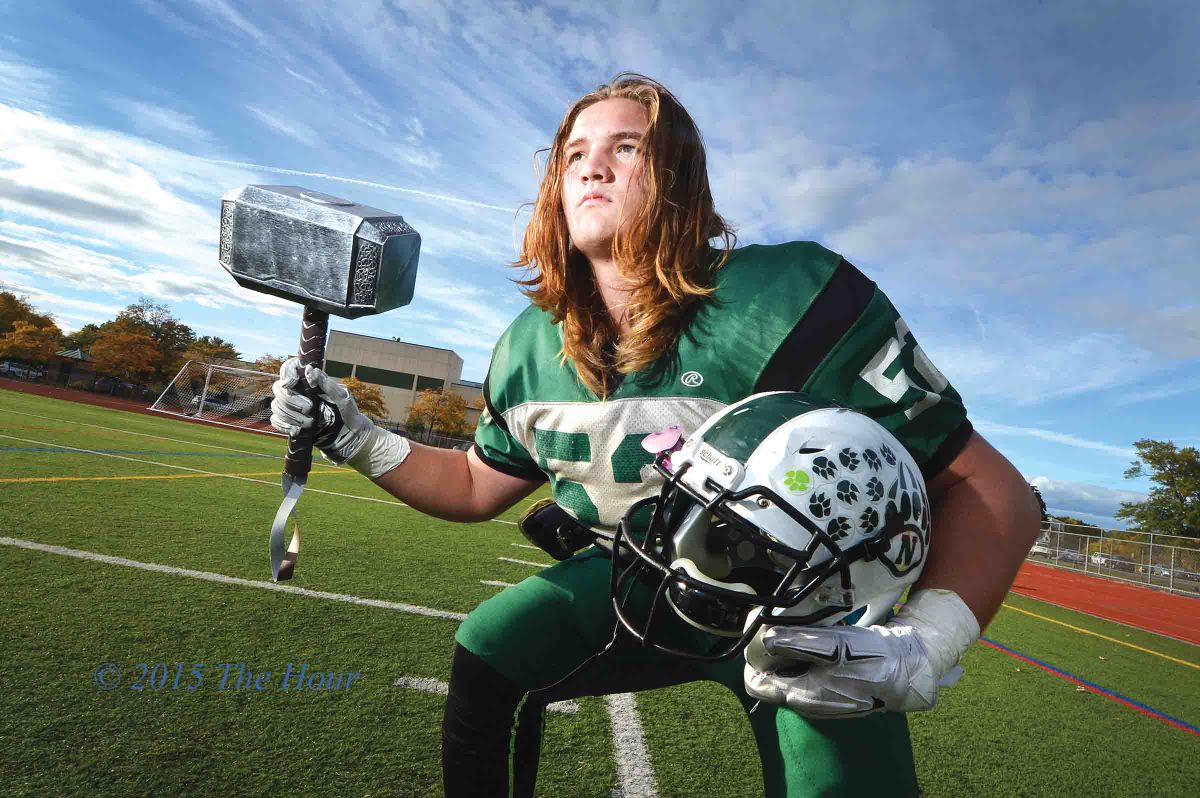 H.S. Football Makszin brings the hammer down as Norwalk's Thor