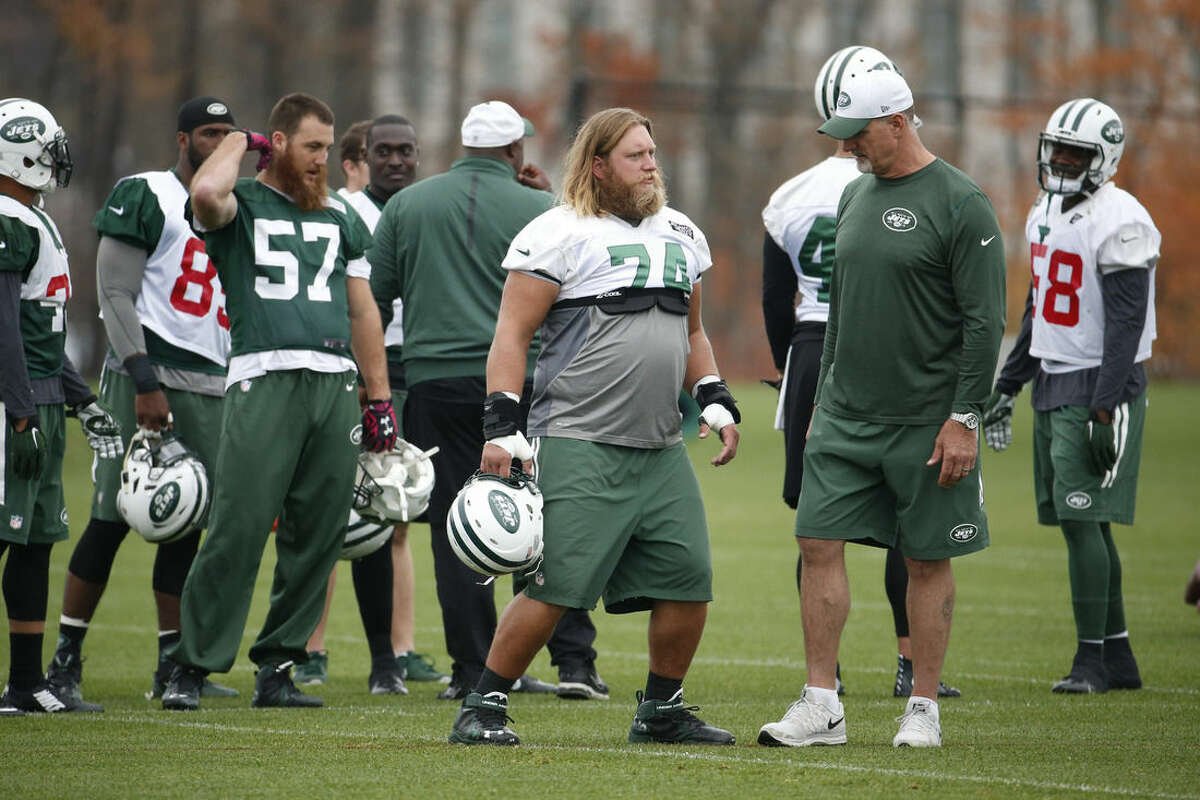 Jets' Mangold practices for first time since neck injury
