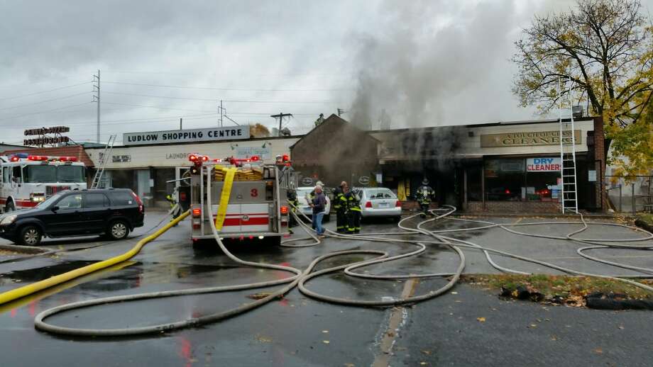 Ludlow Shopping center in East Norwalk fully engulfed in fire The Hour