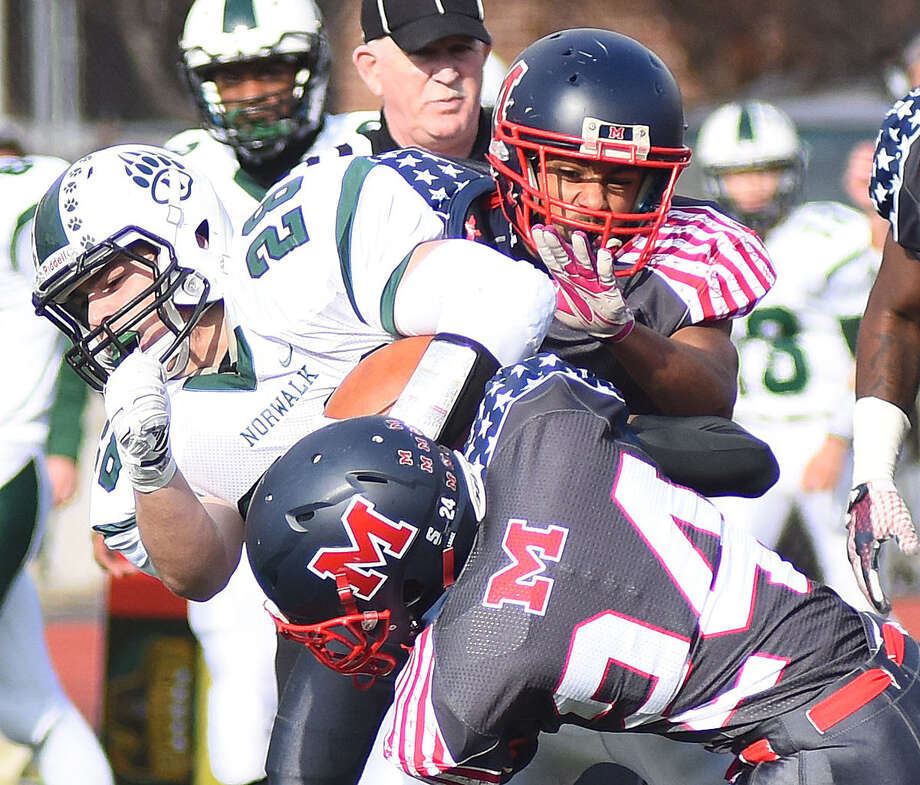 Norwalk-McMahon Thanksgiving Day Football - The Hour