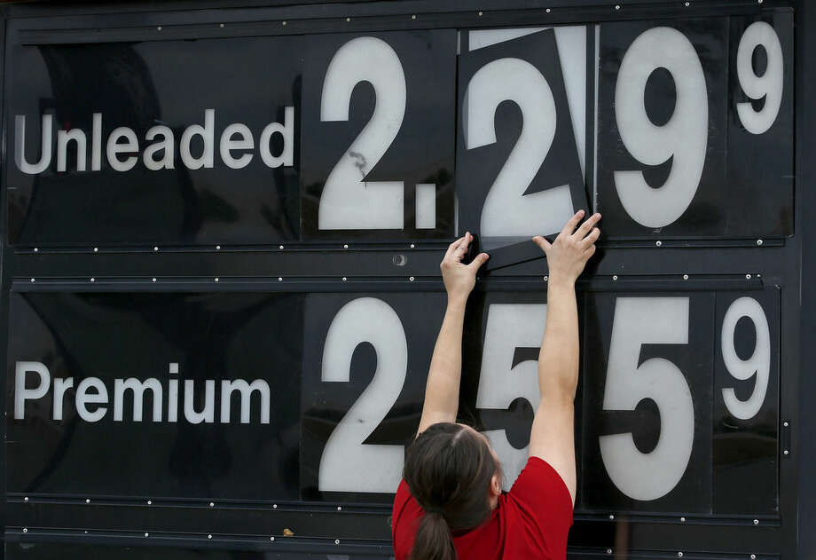 summer gasoline prices projected to drop to lowest levels in 10 years the hour thehour