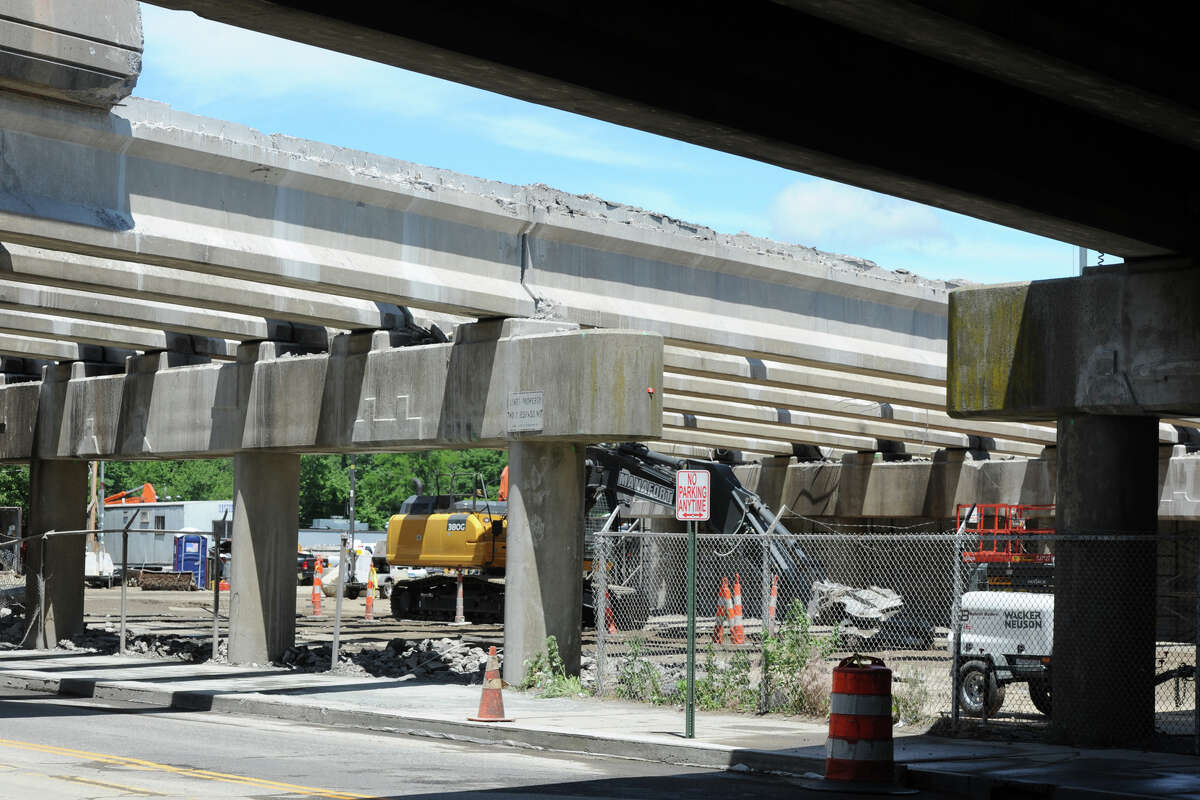 Route 8 bridge project a quick, but not simple job