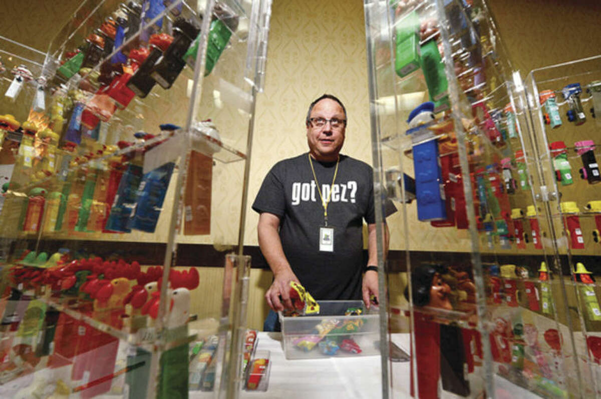 PEZheads gather for PEZ convention