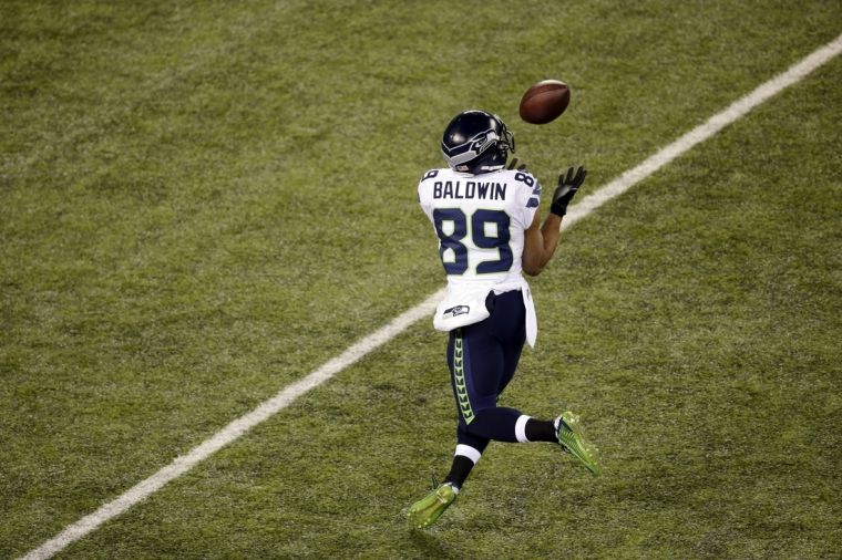 Seahawks Beat Broncos 43-8 In Super Bowl