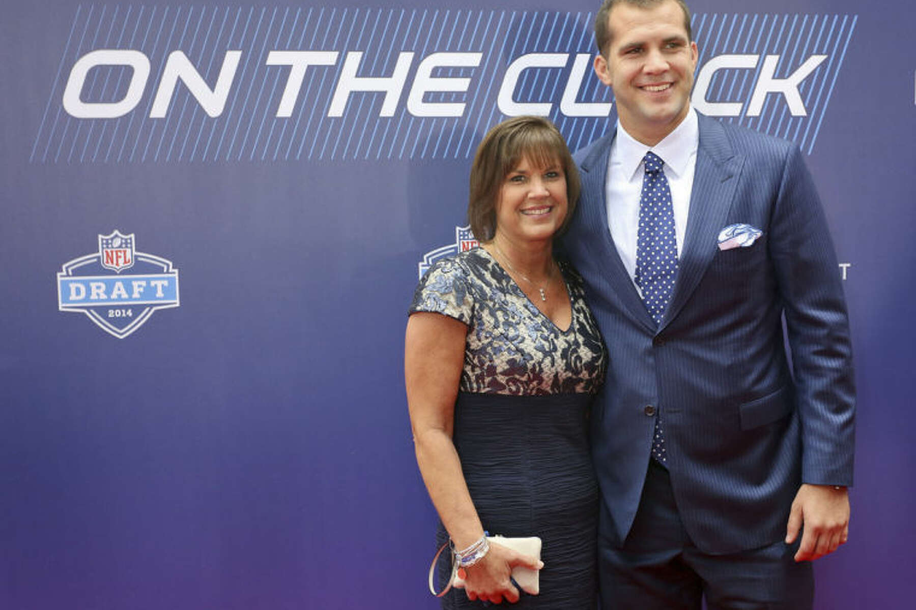 the-nfl-draft-s-top-picks-share-about-their-moms