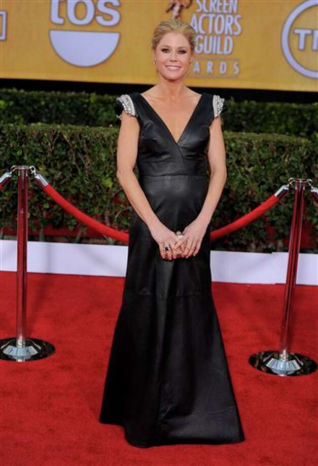 Julie Bowen - The Hour