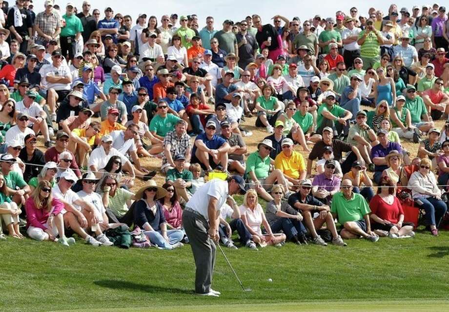 Mickelson Has Fans Rocking At Phoenix Open The Hour
