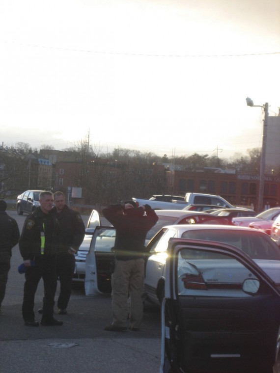 Police arrest three robbery suspects