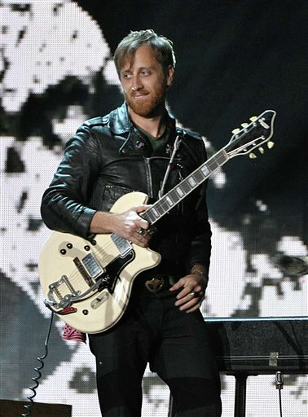 dan auerbach supro