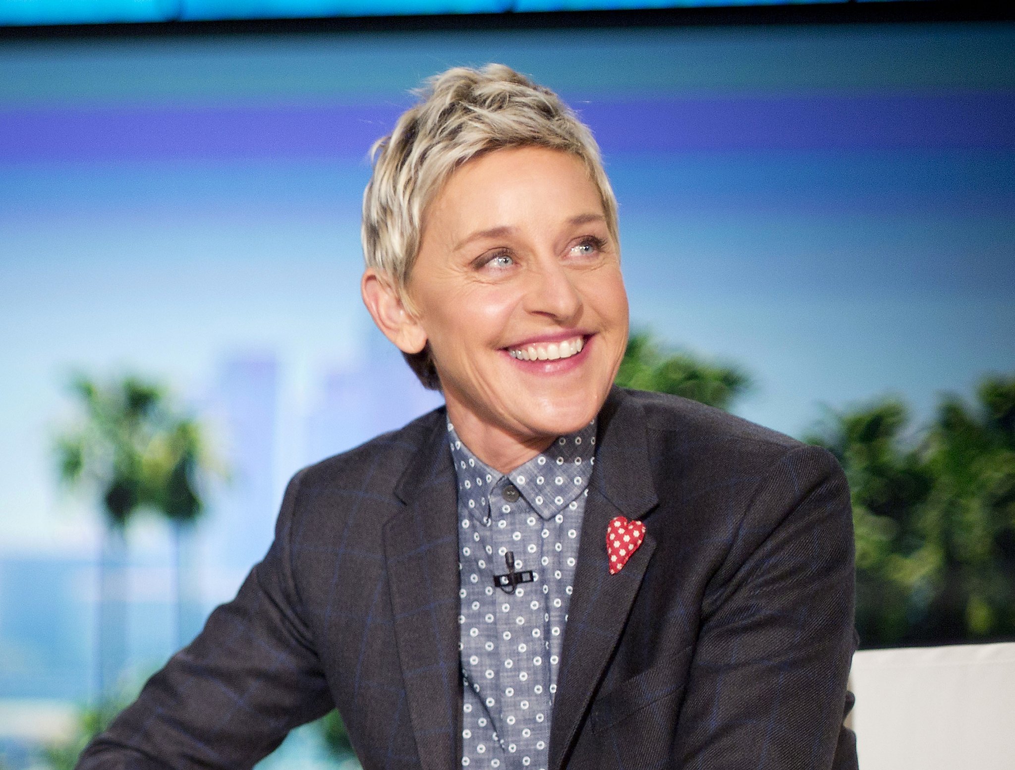 Ellen DeGeneres jokes about the California drought on Twitter.