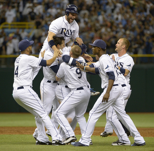 Rays Rally Rays rally past Yankees 3-2 behind Hellickson