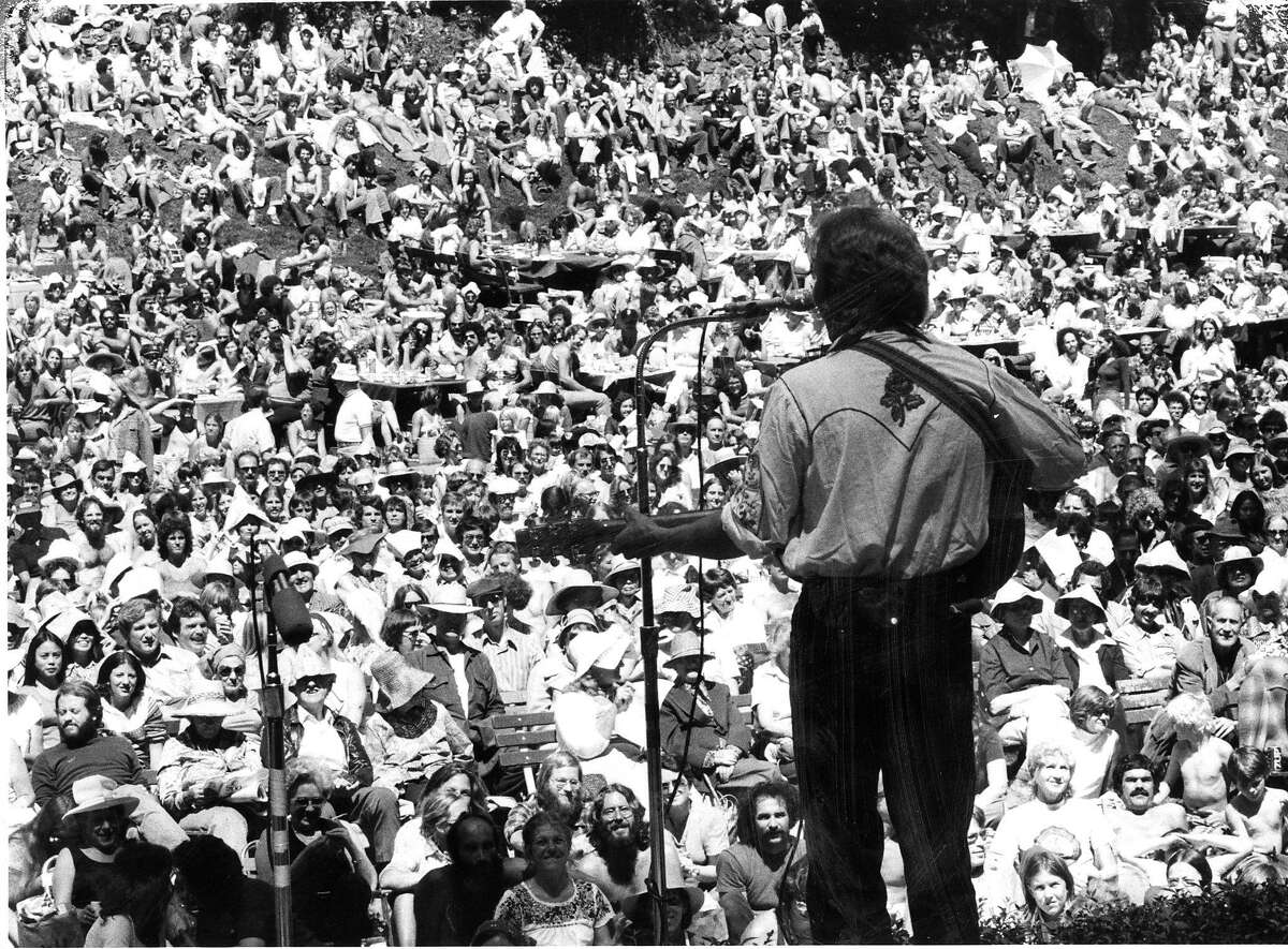 Bodie Wagner singd to the crowd at the concert at Sigmund Stern Grove. Photo ran 08/15/1977, P. 23