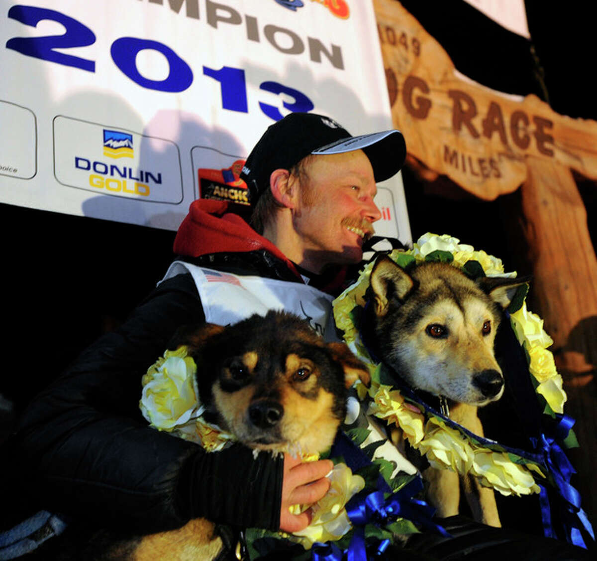 53-year-old musher becomes oldest Iditarod champ