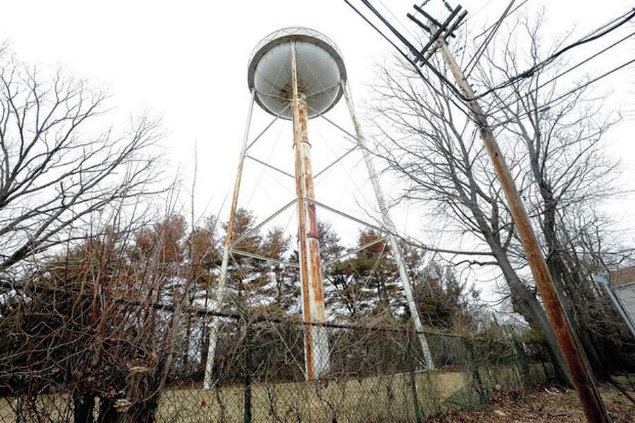 Rusty Spring Hill water tower to be replaced The Hour