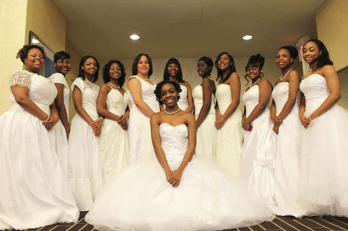 Seven Norwalk debutantes to be honored at Cotillion