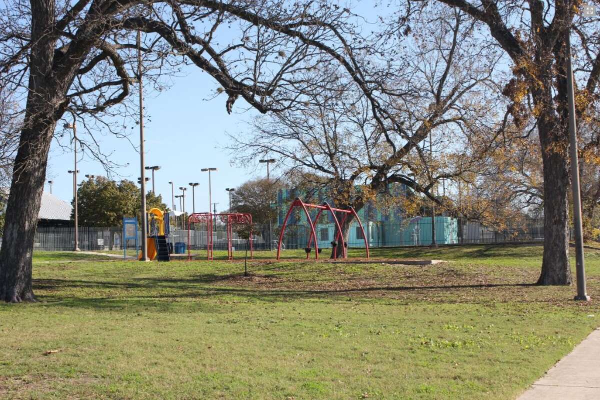 New San Antonio public pool is celebrating a grand opening this weekend