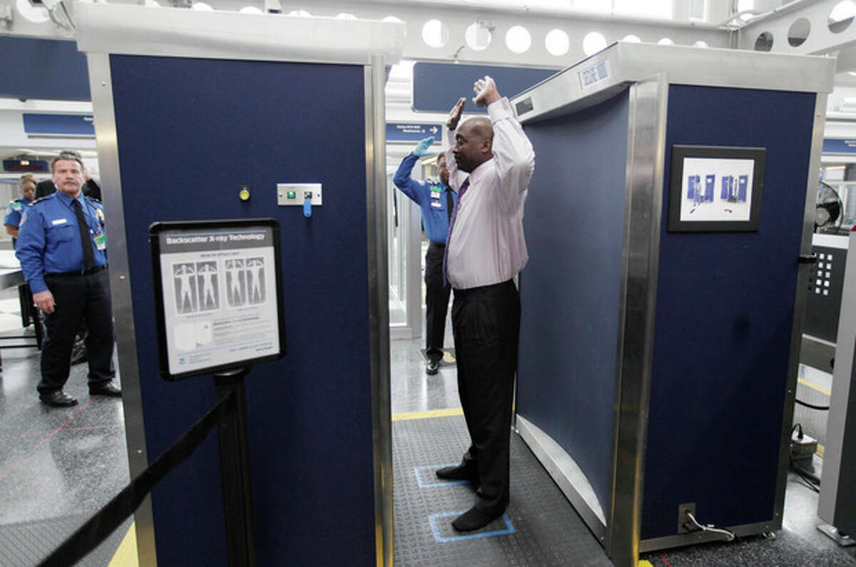 TSA replaces X-ray scanners at seven major airports