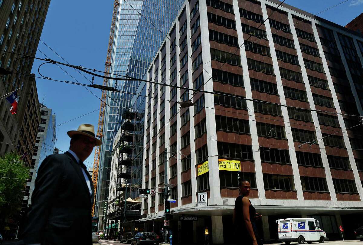 A new Marriott is planned for the 723 Main Street building in downtown Houston, Wednesday, June 15, 2016. The redevelopment of the building will be a continuation of the changes along Main Street, including several public art installations, that have occurred near the Main Street Square Metro light rail stop. ( Mark Mulligan / Houston Chronicle )