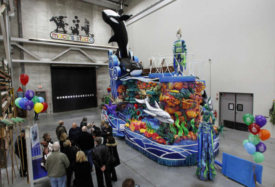 Macys Thanksgiving Day Parade Floats The Hour
