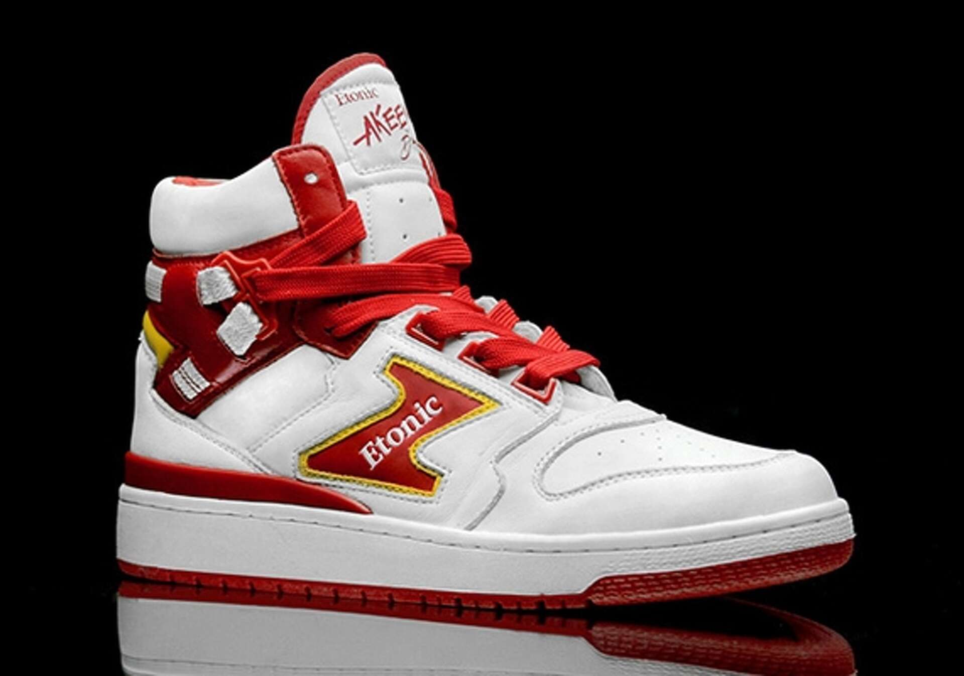 Stephen Curry s Under Armour shoes among ugliest basketball shoes of all time
