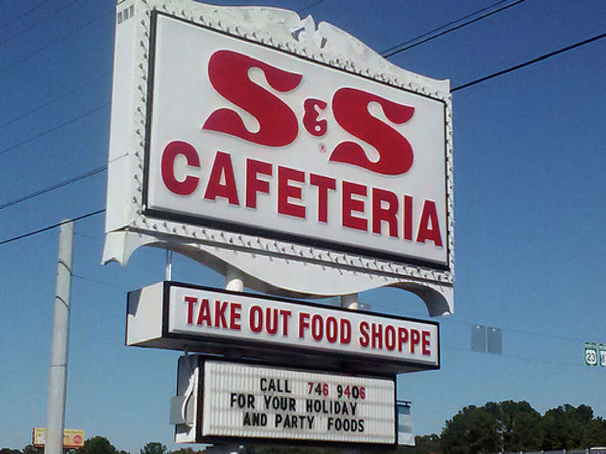 Photo by Frank Whitman The S & S Cafeteria - A Macon institution for generations.