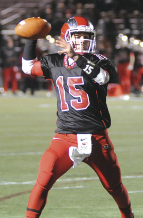 New Canaan, North Haven set for Class L football semifinals