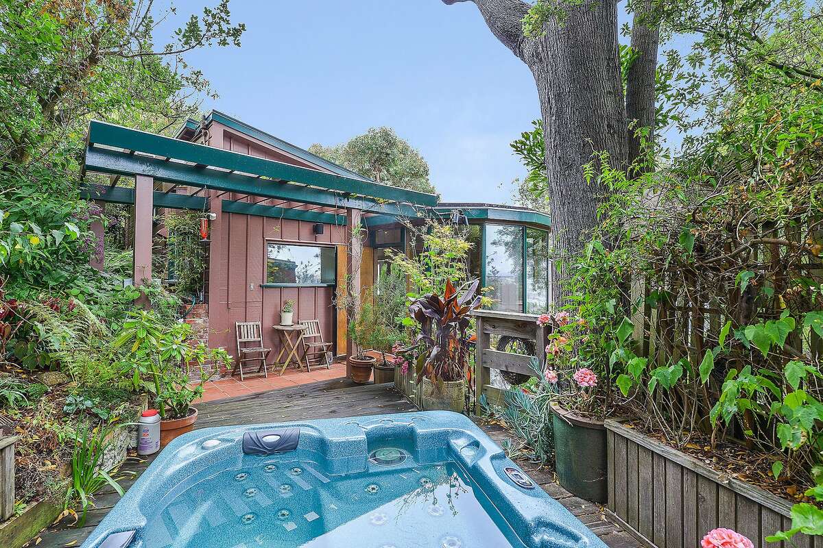 Cole Valley home once called ‘The House of Tomorrow’