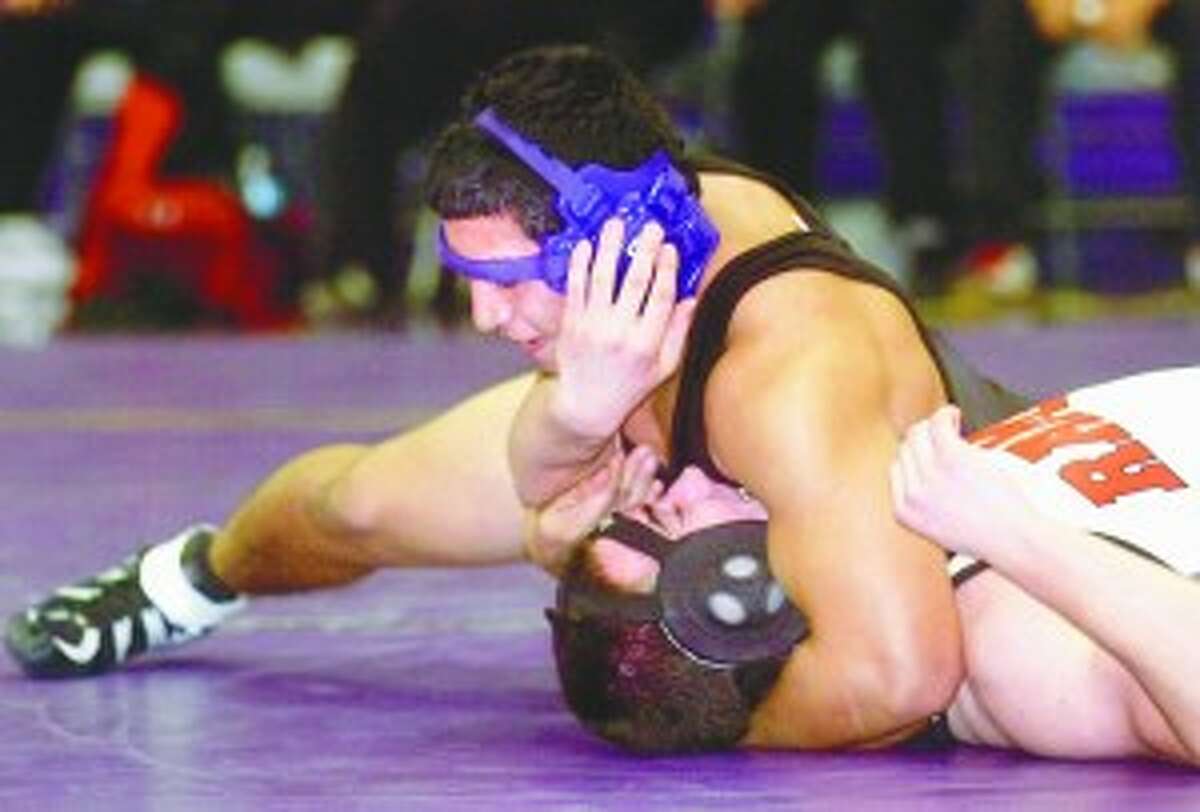 Stamford, Westhill wrestle for City crown