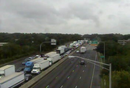 Tractor trailer accident shuts down I-95 south in Norwalk