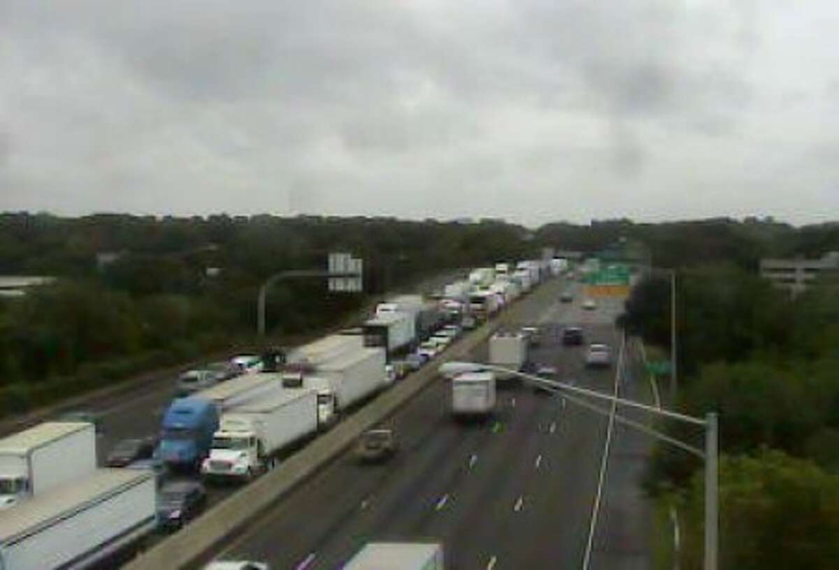 Tractor Trailer Accident Shuts Down I 95 South In Norwalk 7953