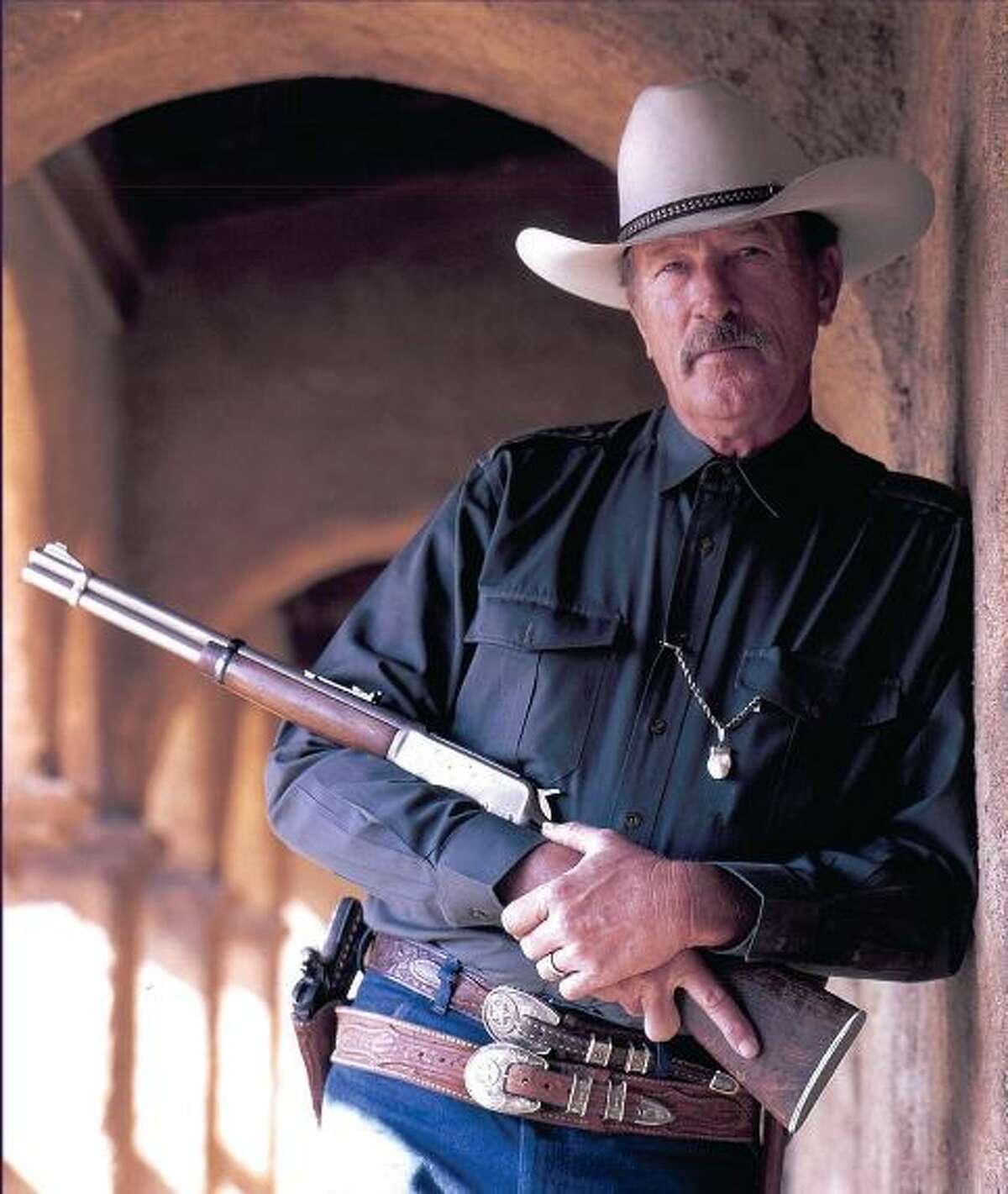 Legendary Texas Ranger, bestselling author, actor dies at 80