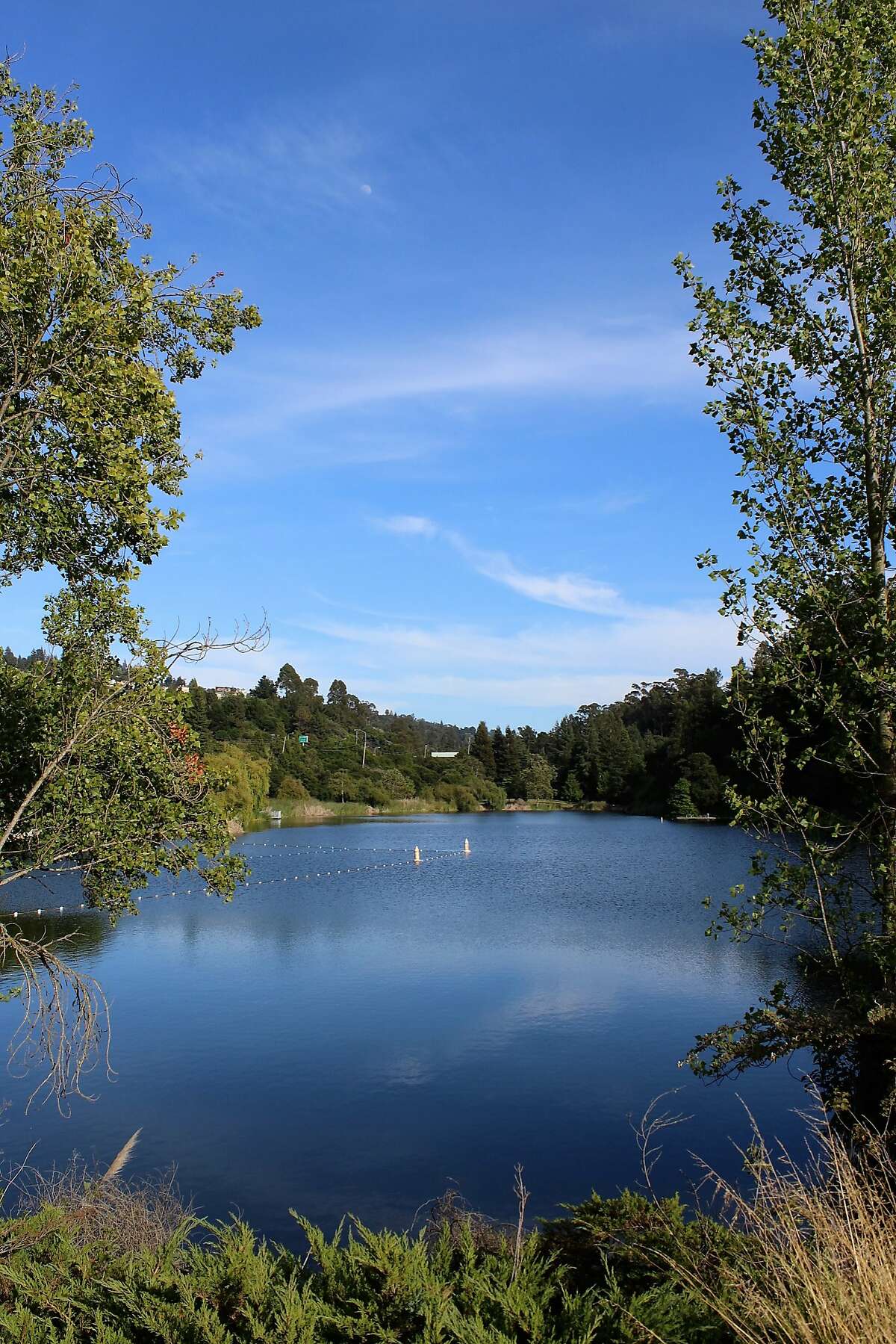 Lake Temescal offers 2 sides of outdoor fun
