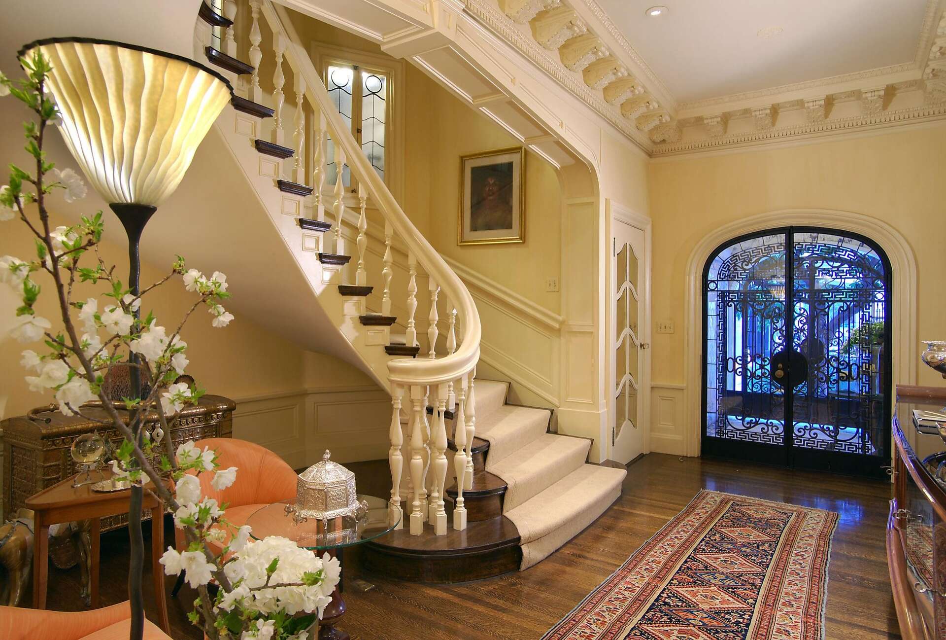 A rare offering on Nob Hill’s northern slope