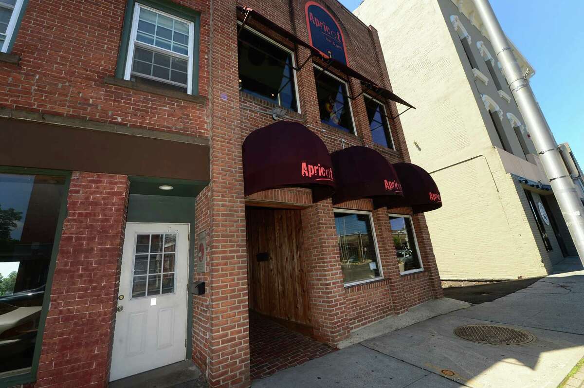 Peaches to juice up Wall Street waterfront