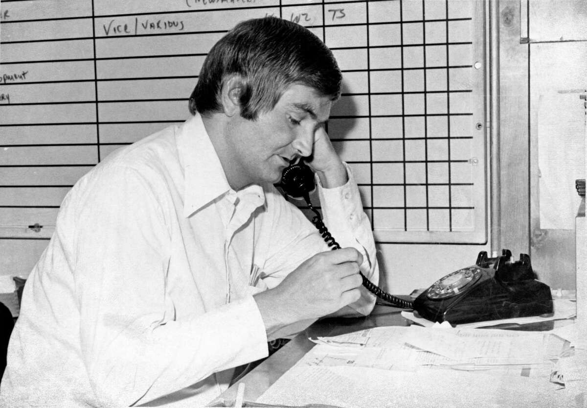 10/1974 - Channel 13 KTRK-TV newsman Dave Ward at the "cop shop."