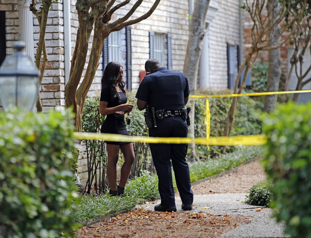 Police respond to reported murder in west Houston Tuesday evening