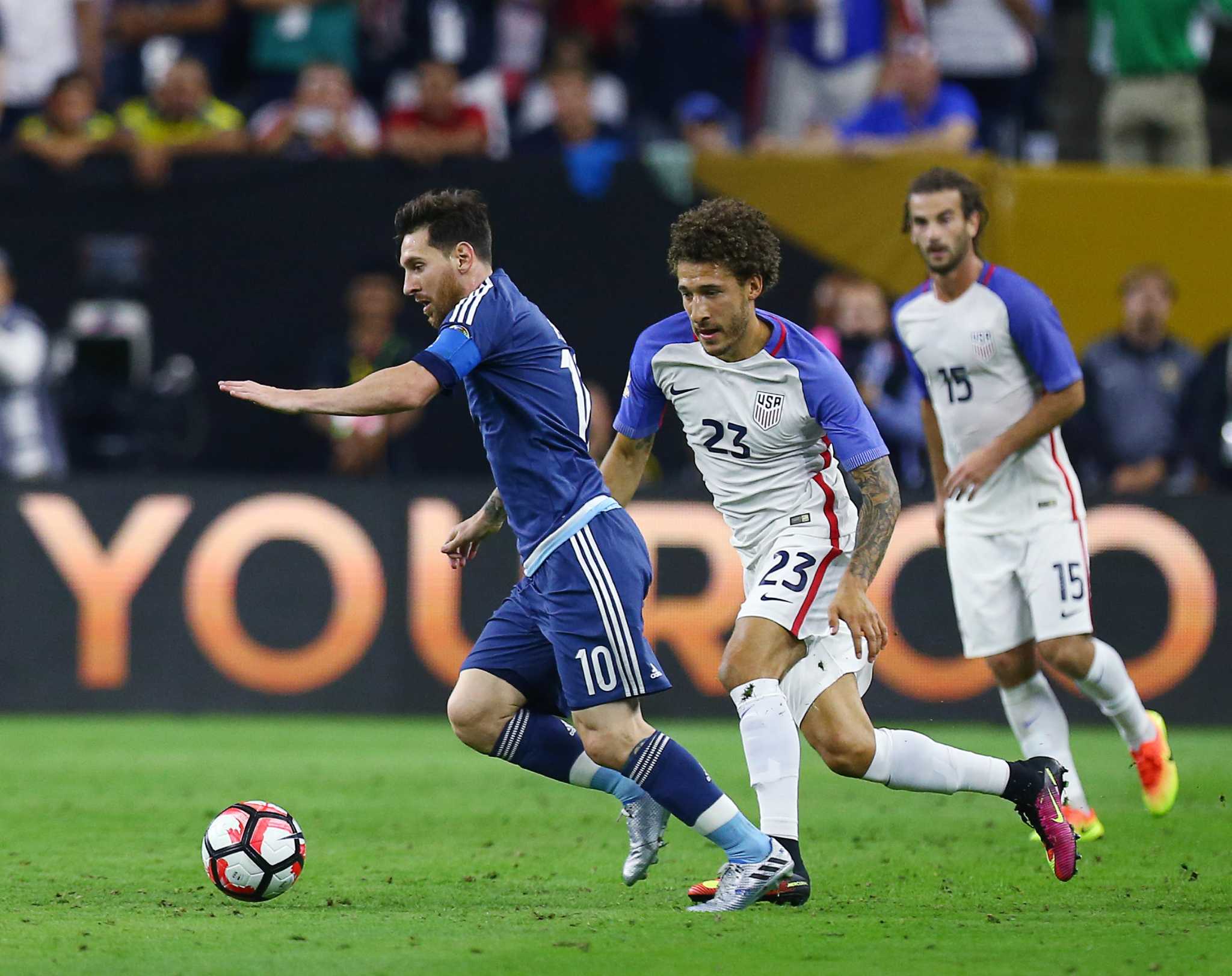 Lionel Messi dazzles as Argentina dominates USA in Copa America semi