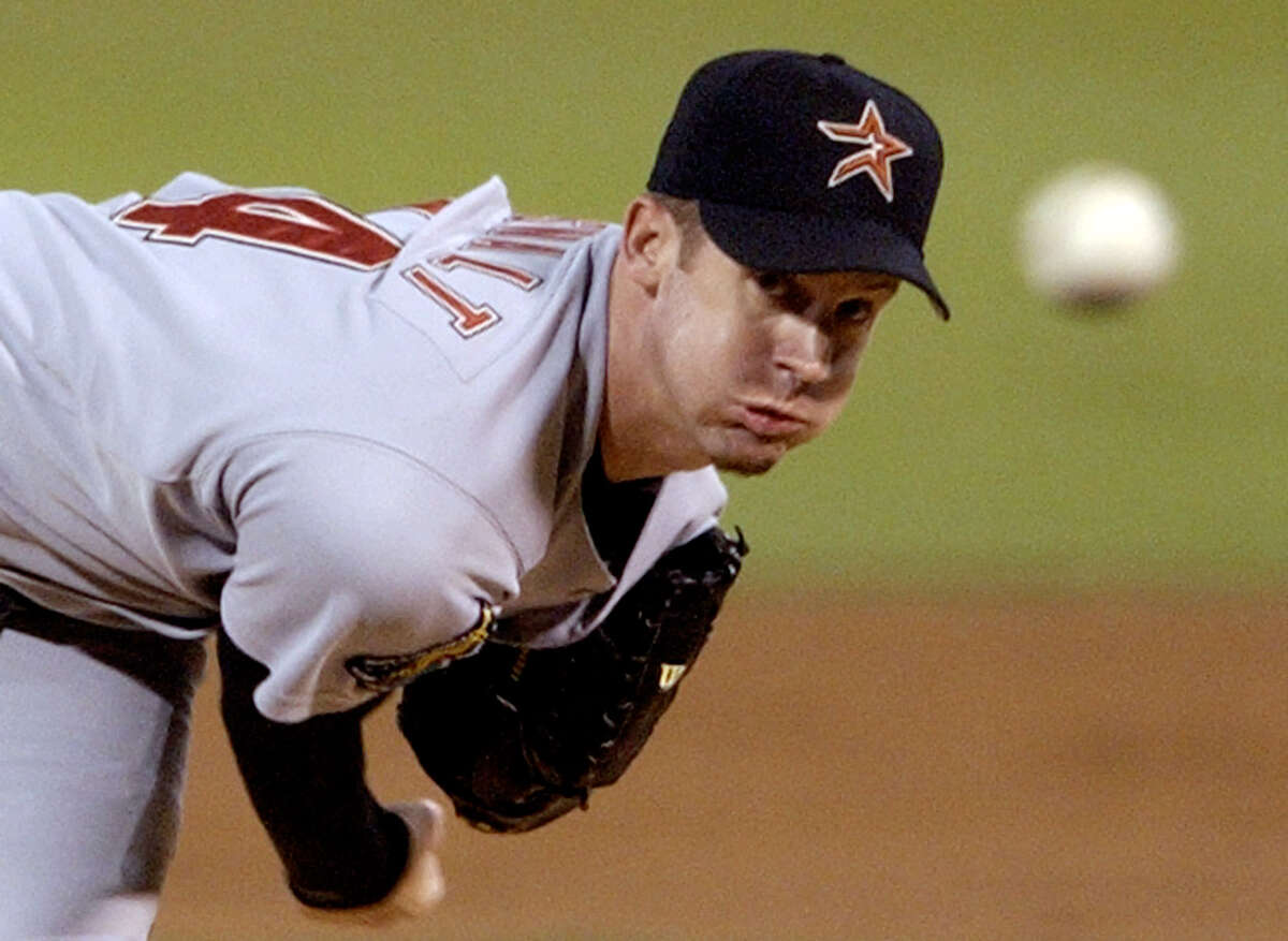 Houston Astros starting pitcher Roy Oswalt throws during the second inning against the St. Louis Cardinals in St. Louis, Friday, Sept. 19, 2003. (AP Photo/James A. Finley)