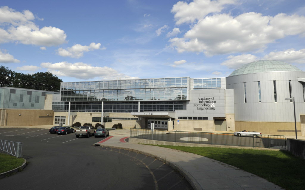 Stamford’s AITE ranked among top 20 high schools in Connecticut StamfordAdvocate