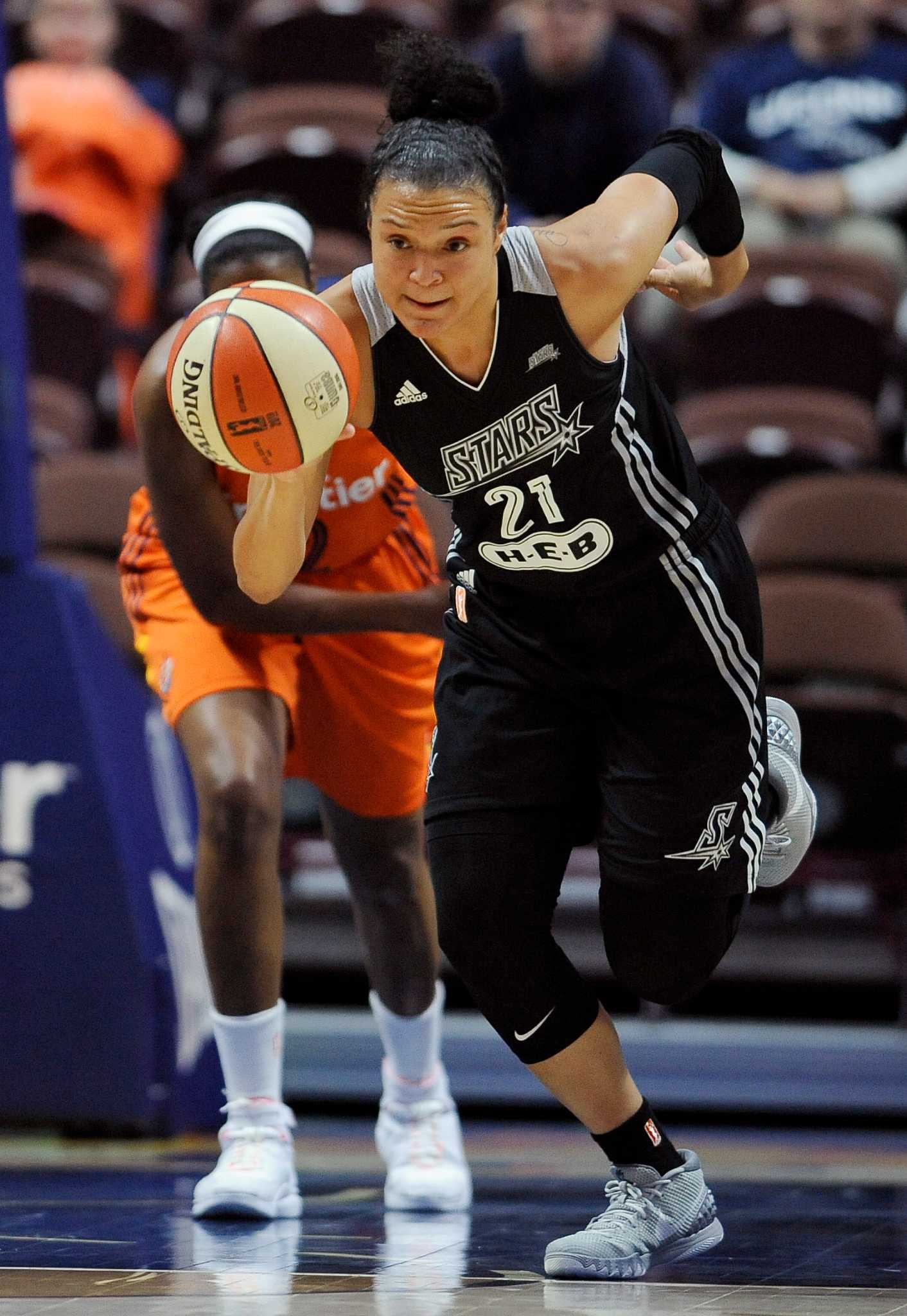WNBA preview: Stars at Dallas