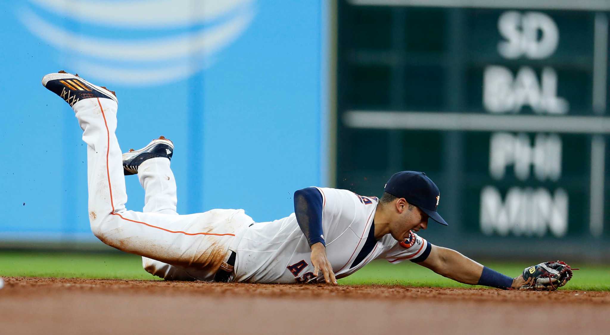 Jose Altuve takes over MLB's iron man title