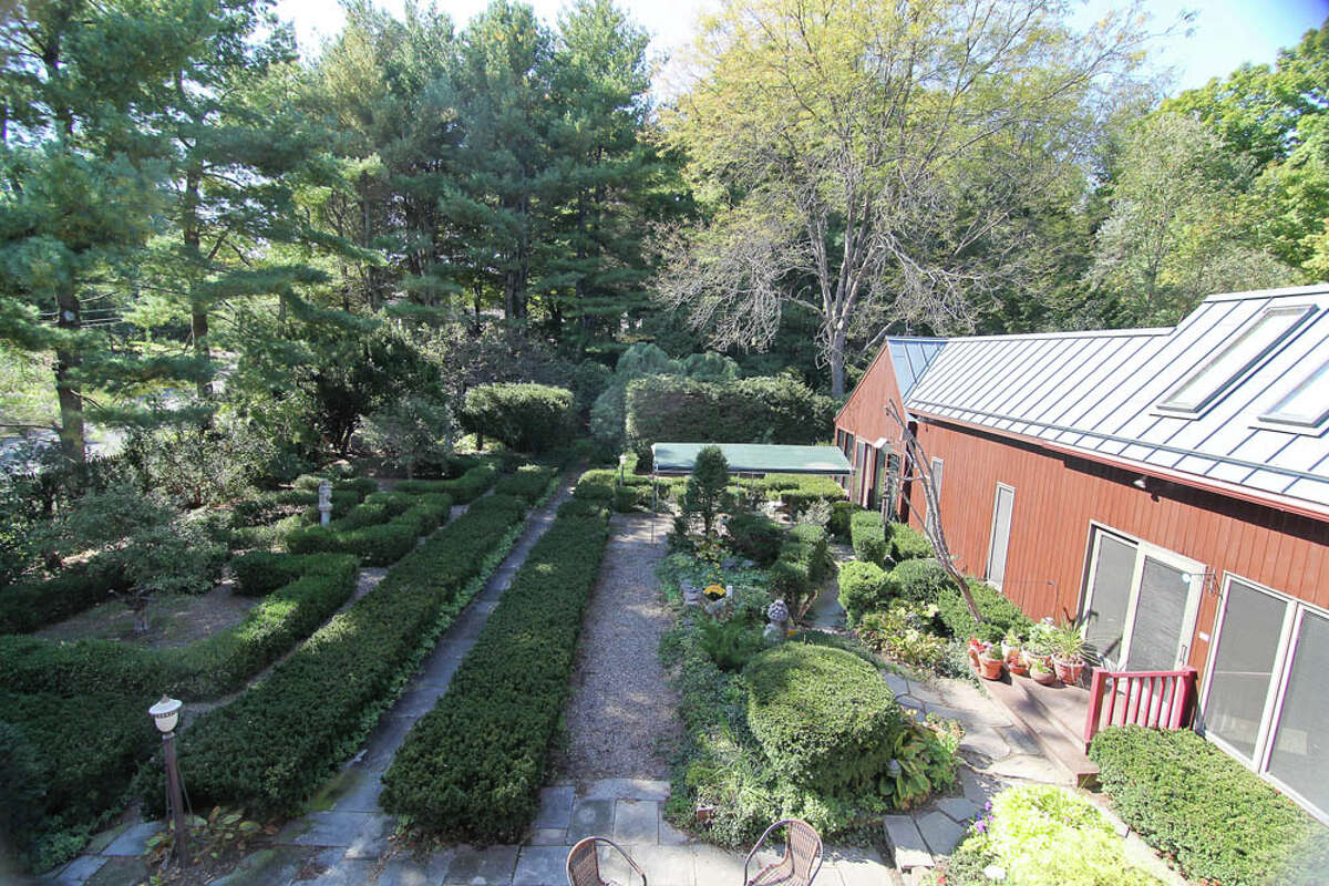 House of the Week Dutch Colonial in Kinderhook