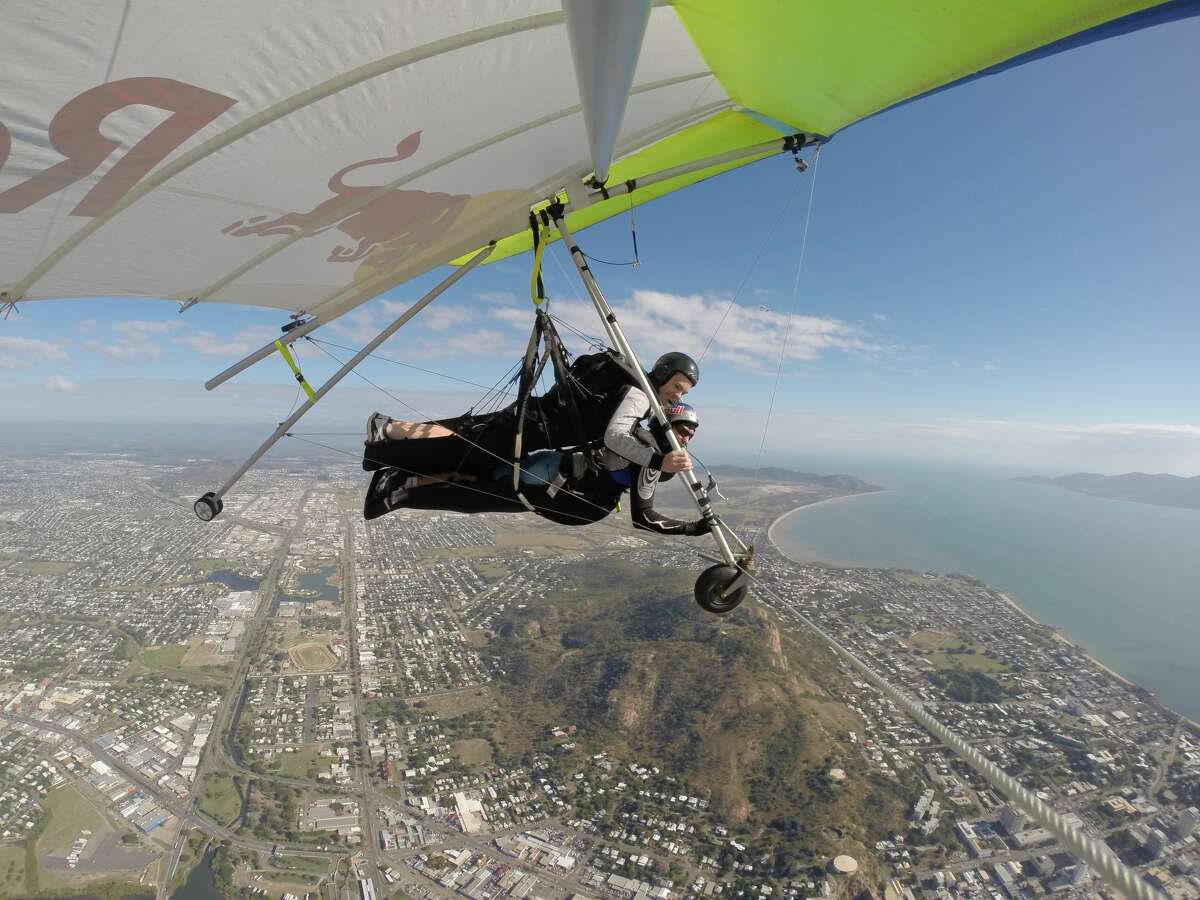 Extreme hang glider to attempt worldrecord flight across Texas, from
