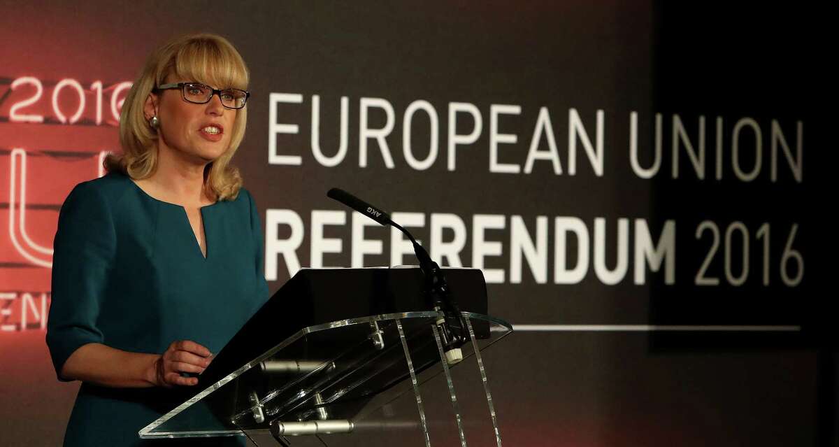 Jenny Watson, the Chief Counting Officer for the EU Referendum, officially announces that polling has closed and the national count has commenced, at Manchester Town Hall, Thursday June 23, 2016, in Manchester, England. On Thursday Britain votes in a national referendum on whether to stay inside the EU. (Peter Byrne / PA via AP) UNITED KINGDOM OUT - NO SALES - NO ARCHIVES