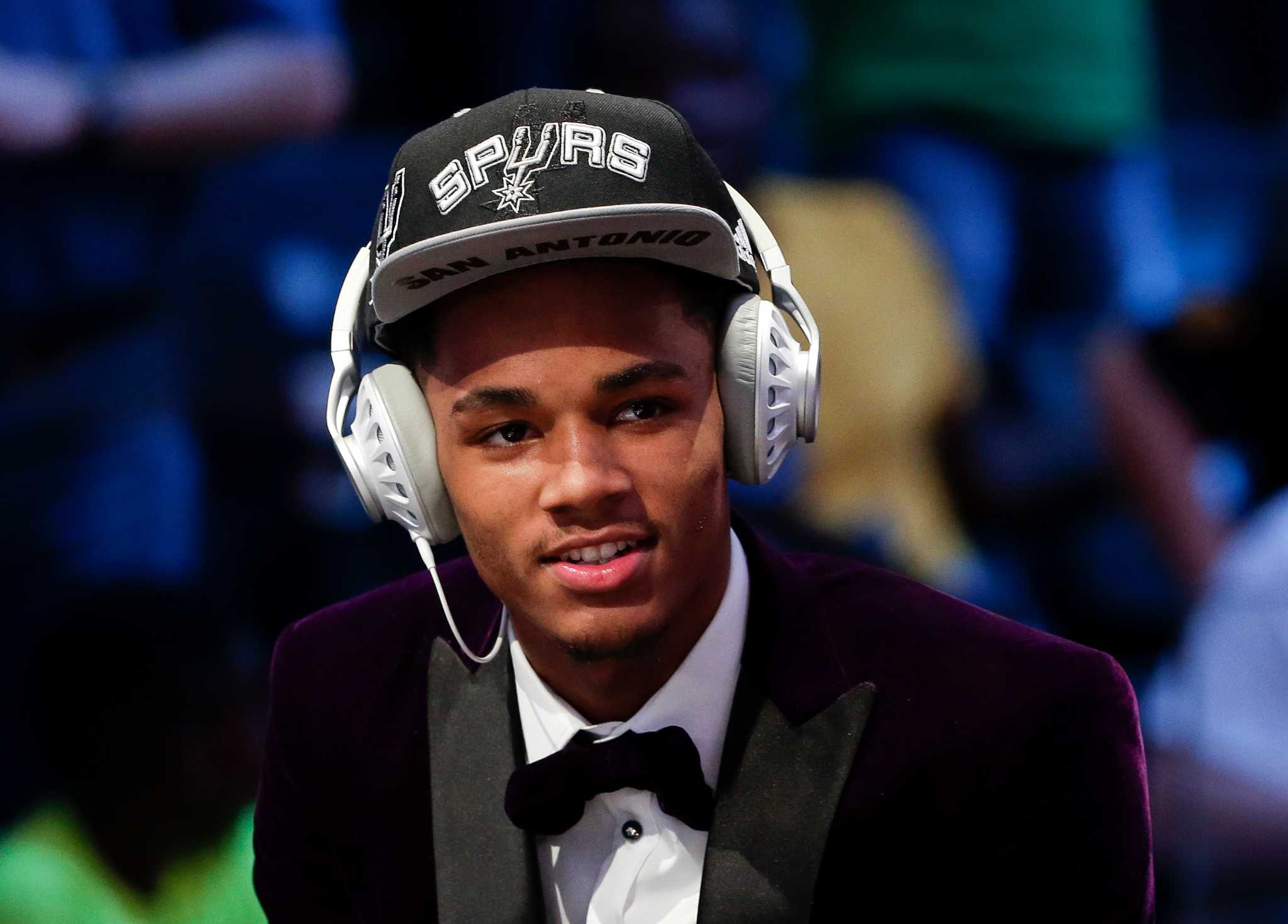 Dejounte Murray explains why he's leaving Washington and opting for NBA  draft